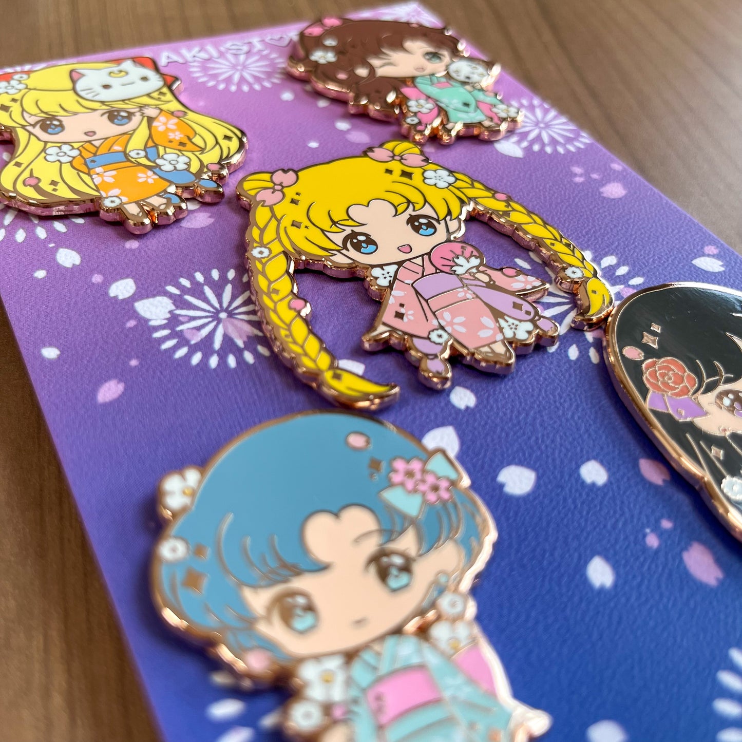 Yukata Girls Enamel Pin Series - Venus Minako
