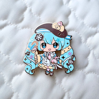 Sweet Snow Miku Enamel Pin
