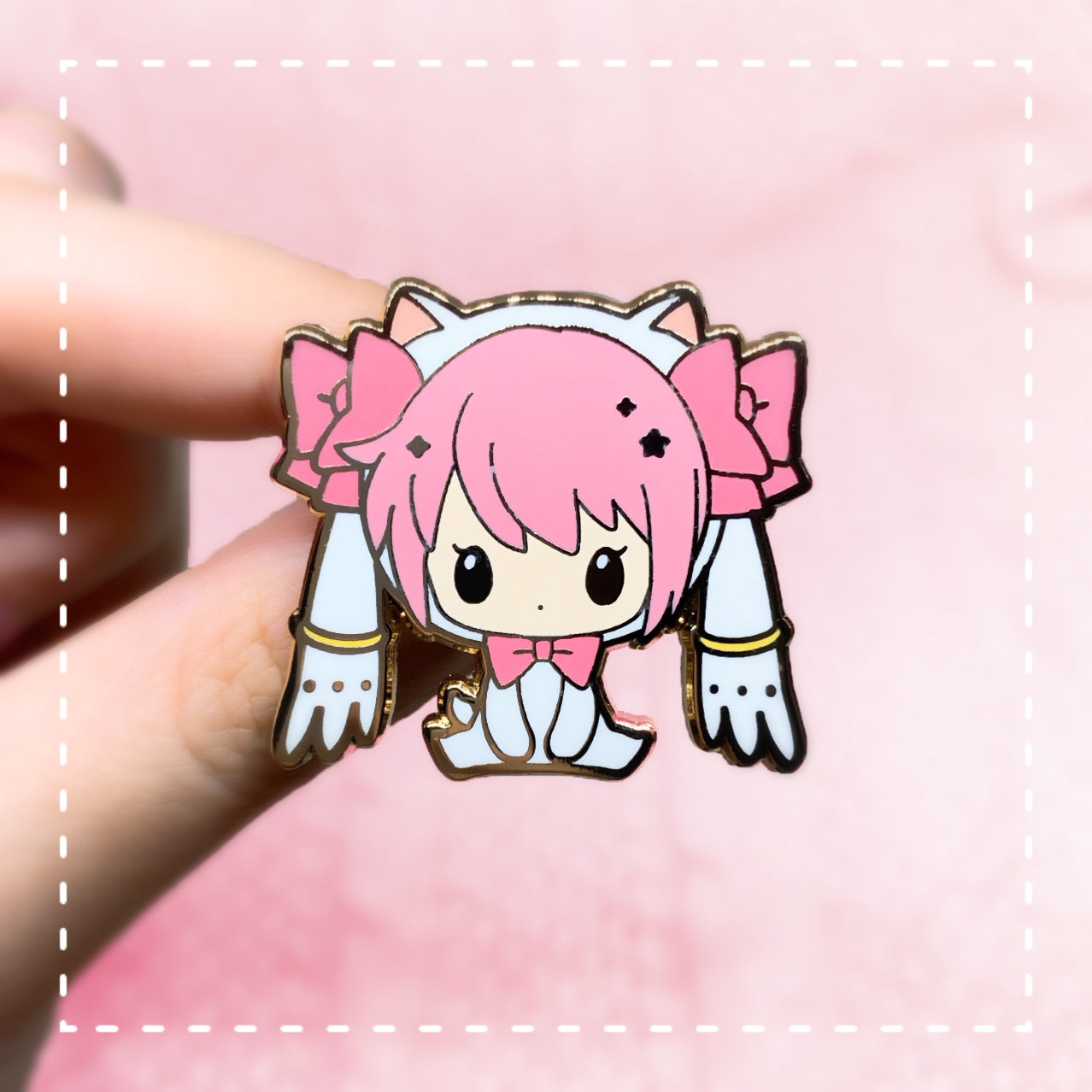 LAST CHANCE: Madoka - Mini Mahoushoujo Enamel Pin