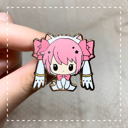 LAST CHANCE: Madoka - Mini Mahoushoujo Enamel Pin